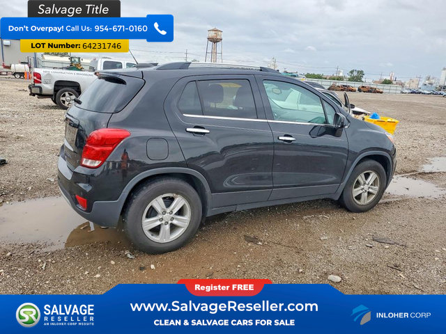 Used 2020 Chevrolet Trax LT w/ Driver Confidence Package FWD image 4