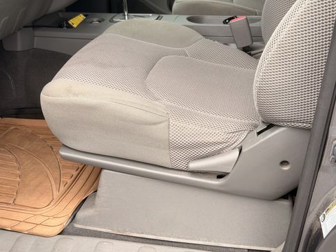 Used 2020 Nissan Frontier SV w/ Midnight Edition Floor Mats RWD image 15