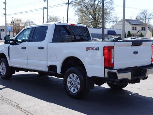 Used 2023 Ford F250 XLT w/ FX4 Off-Road Package image 2