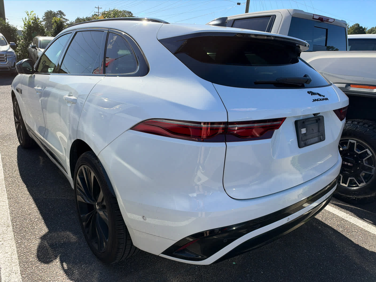 Used 2024 Jaguar F-PACE R-Dynamic S AWD/4WD image 2