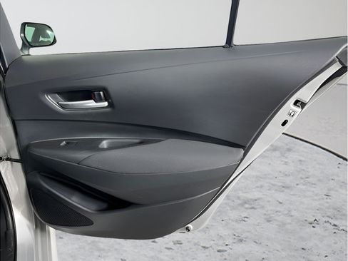 Used 2020 Toyota Corolla LE FWD image 13