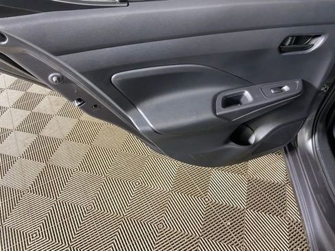 Used 2020 Nissan Versa S image 15
