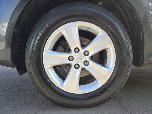 Used 2014 Toyota RAV4 XLE image 29