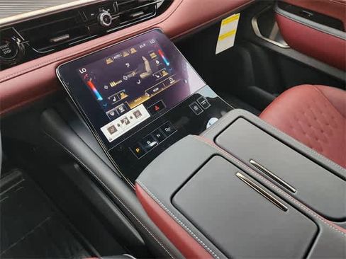 New 2026 INFINITI QX80 Autograph w/ Premium Cargo Package image 17