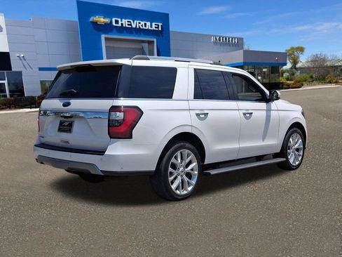 Used 2019 Ford Expedition Limited w/ Equipment Group 302A AWD/4WD image 24