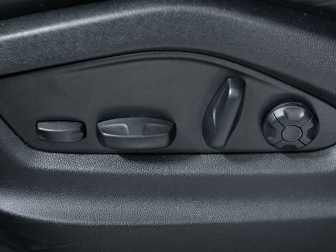 Certified 2023 Porsche Cayenne S Platinum AWD/4WD image 24