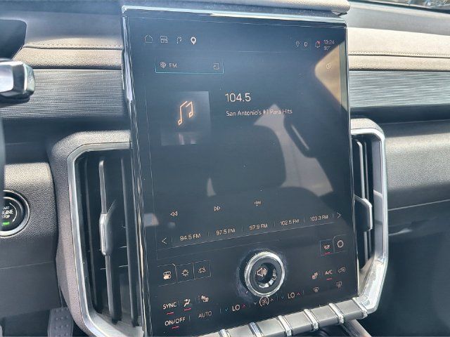 Certified 2026 GMC Acadia Elevation w/ Elevation Premium Package FWD image 13