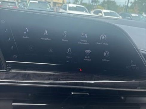 Certified 2023 Cadillac Escalade Premium Luxury w/ Performance Package image 29