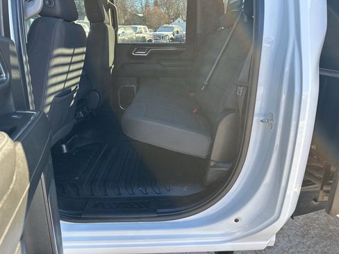 Used 2024 Chevrolet Silverado 2500 LT w/ Convenience Package image 38