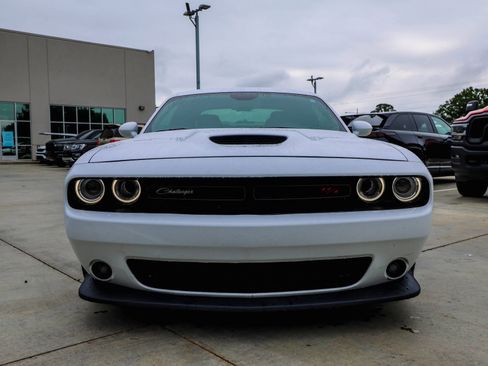 Used 2023 Dodge Challenger R/T Scat Pack RWD image 4