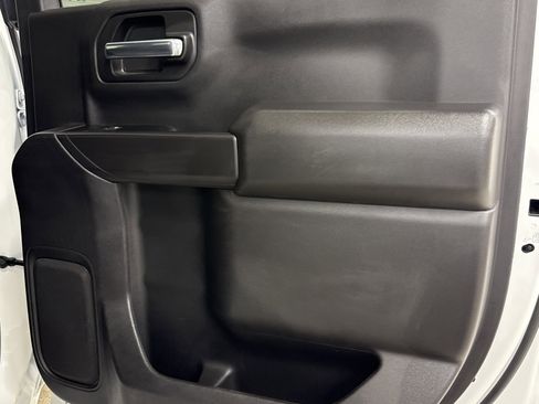 Used 2024 Chevrolet Silverado 1500 Custom Trail Boss w/ LPO, Dark Essentials Package image 21