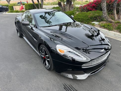 Used 2016 Aston Martin Vanquish Coupe RWD image 4