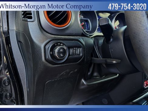 Used 2022 Jeep Gladiator Mojave w/ Cold Weather Group image 13