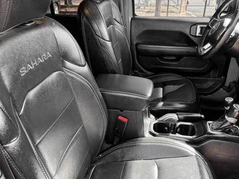 Used 2021 Jeep Wrangler Unlimited Sahara w/ Cold Weather Group image 19