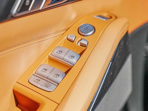 Used 2023 BMW X7 xDrive40i w/ Premium Package image 27