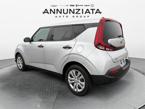 Certified 2021 Kia Soul LX image 3
