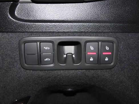 Used 2025 Audi Q7 3.0T Prestige w/ Prestige Package image 43