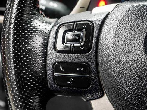 Used 2019 Lexus IS 300 image 28