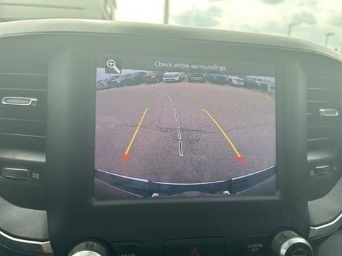 Used 2019 RAM 1500 Big Horn image 27