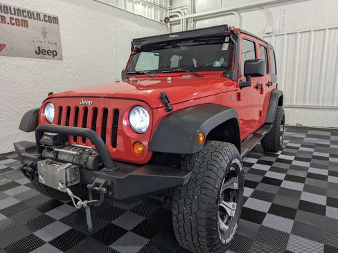 Used 2013 Jeep Wrangler Unlimited Sport image 2