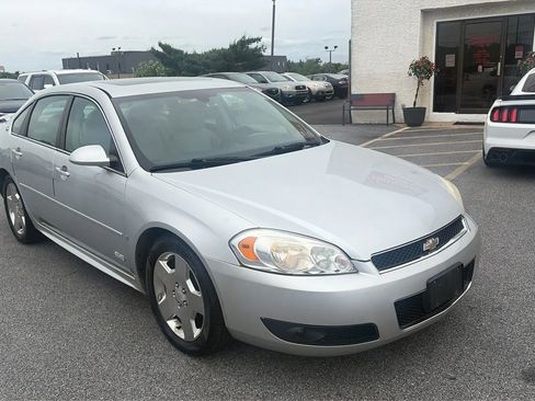 Used 2009 Chevrolet Impala SS w/ Convenience Package FWD image 19
