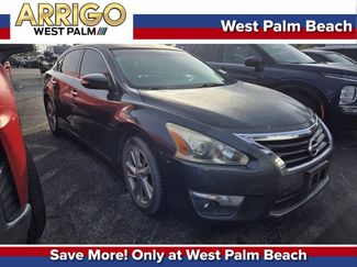 Used 2013 Nissan Altima 2.5 SL FWD video 1