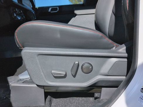 Used 2026 Ford Bronco Raptor AWD/4WD image 24