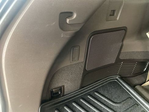 Used 2023 Lincoln Aviator AWD w/ Premium Package image 18