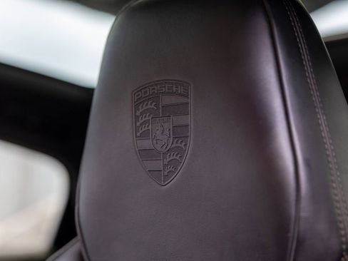 Used 2023 Porsche Cayenne Coupe AWD/4WD image 46