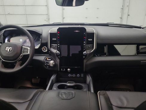 Used 2025 RAM 1500 Laramie image 4