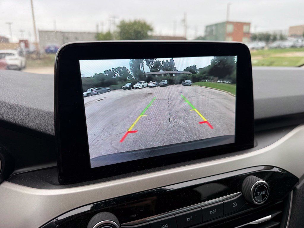 Used 2020 Ford Escape SE Sport FWD image 13