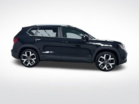 Used 2023 Volkswagen Taos SEL AWD/4WD image 2