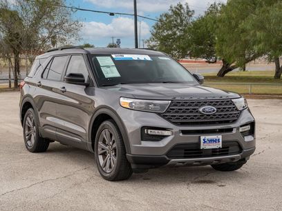 Used 2022 Ford Explorer XLT w/ Equipment Group 202A