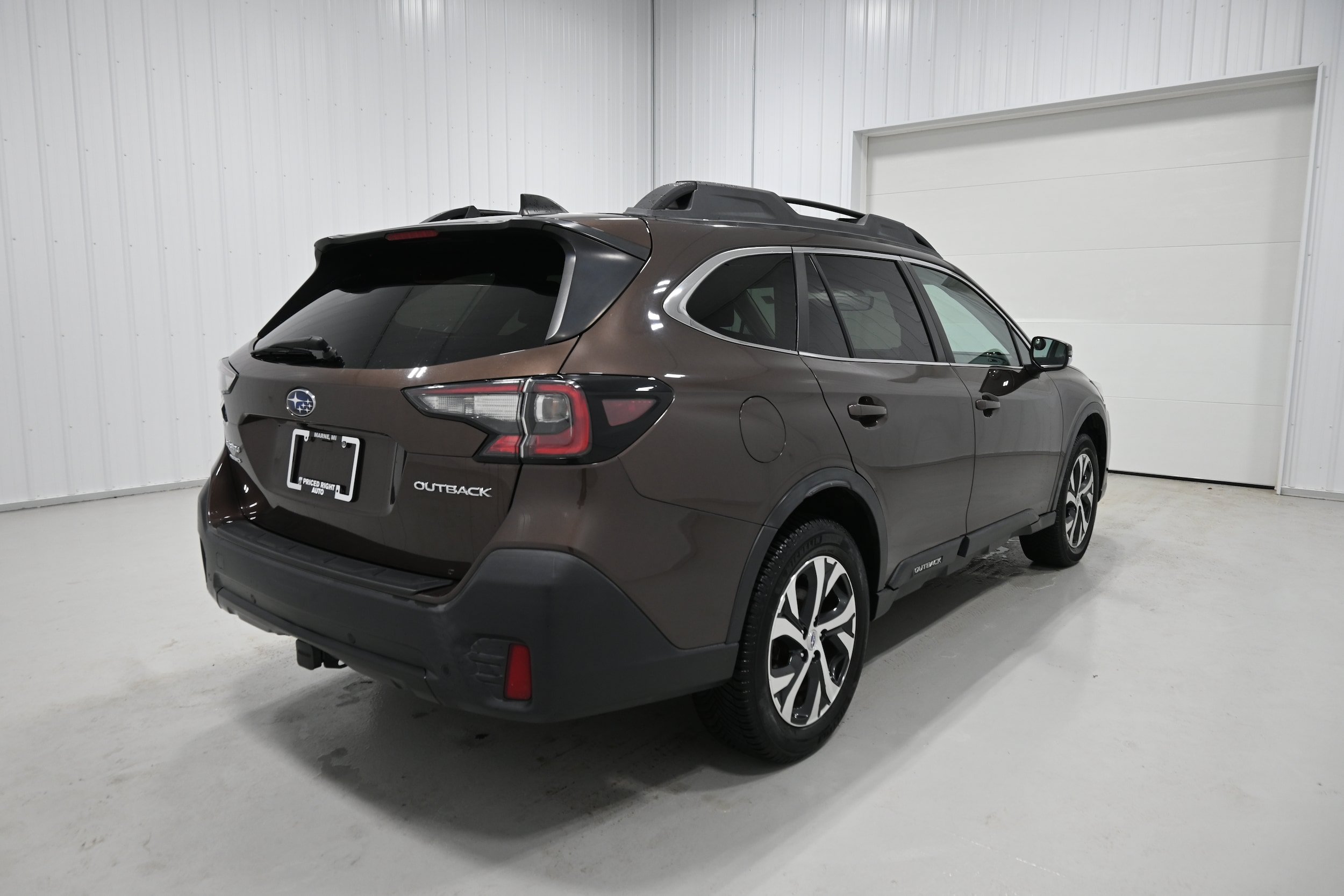 Used 2020 Subaru Outback Limited AWD/4WD image 36