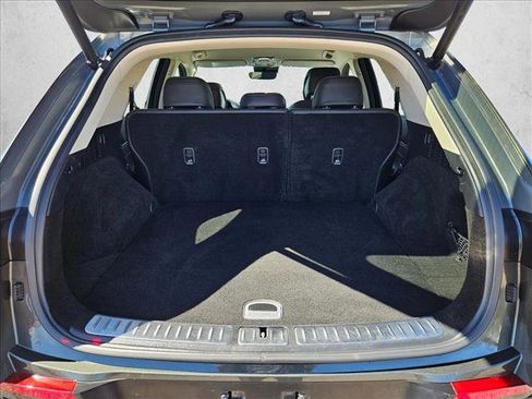 Used 2025 Genesis GV70 2.5T image 7