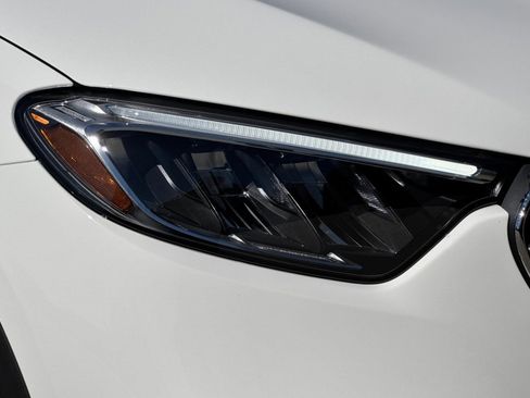 New 2026 Mercedes-Benz GLC 350e 4MATIC image 10