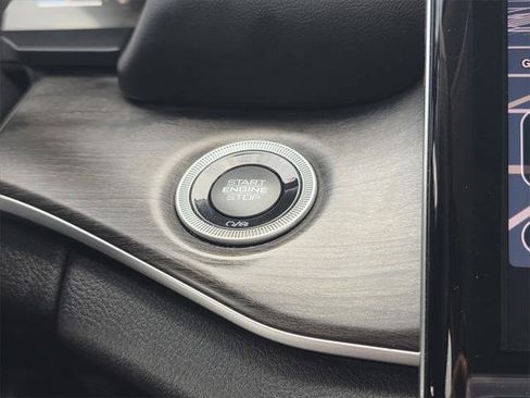 Certified 2021 Jeep Grand Cherokee L Limited image 31