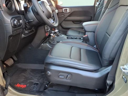 New 2026 Jeep Gladiator Rubicon AWD/4WD image 14