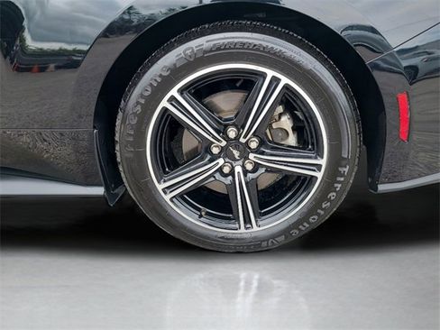 Used 2024 Ford Mustang EcoBoost image 10