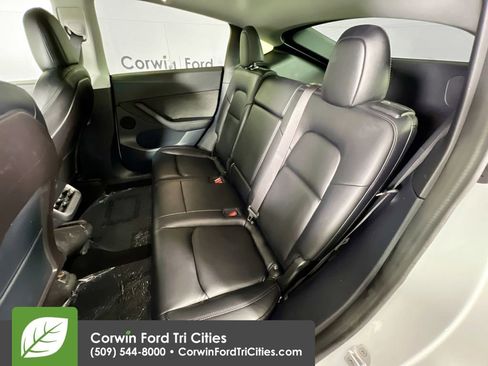 Used 2020 Tesla Model Y Long Range image 26