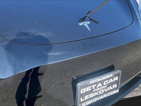 Used 2021 Tesla Model Y Long Range AWD/4WD image 28