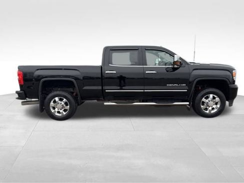 Certified 2017 GMC Sierra 3500 Denali w/ Duramax Plus Package image 7