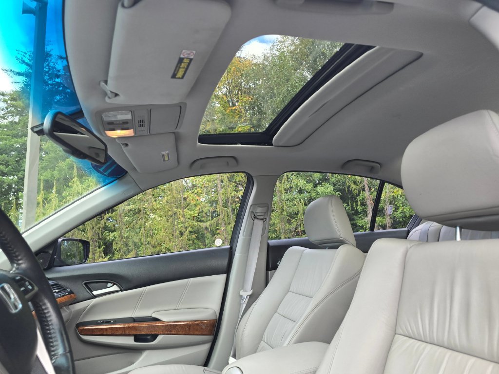 Used 2011 Honda Accord EX-L image 13