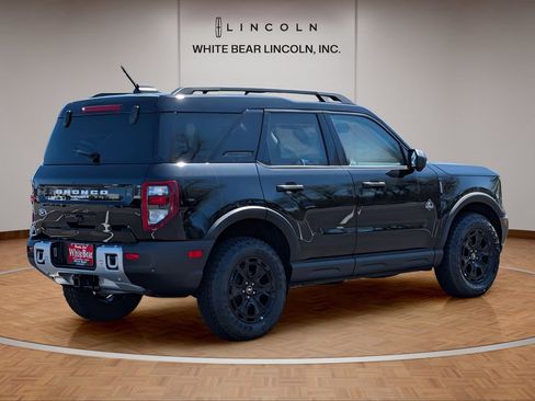 Used 2025 Ford Bronco Sport Outer Banks w/ Sasquatch Outer Banks Package AWD/4WD image 5