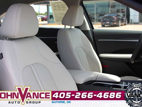 Used 2024 Hyundai Sonata SEL FWD image 15