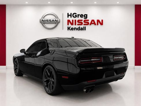 Used 2021 Dodge Challenger R/T w/ Blacktop Package RWD image 2