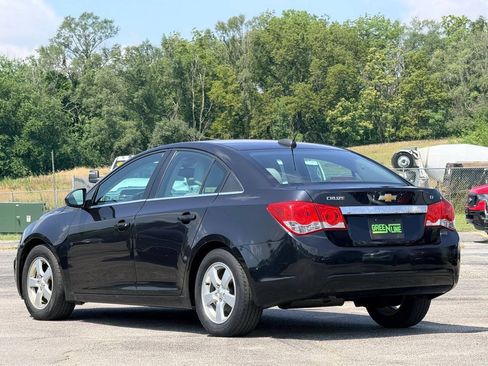 Used 2015 Chevrolet Cruze LT FWD image 2