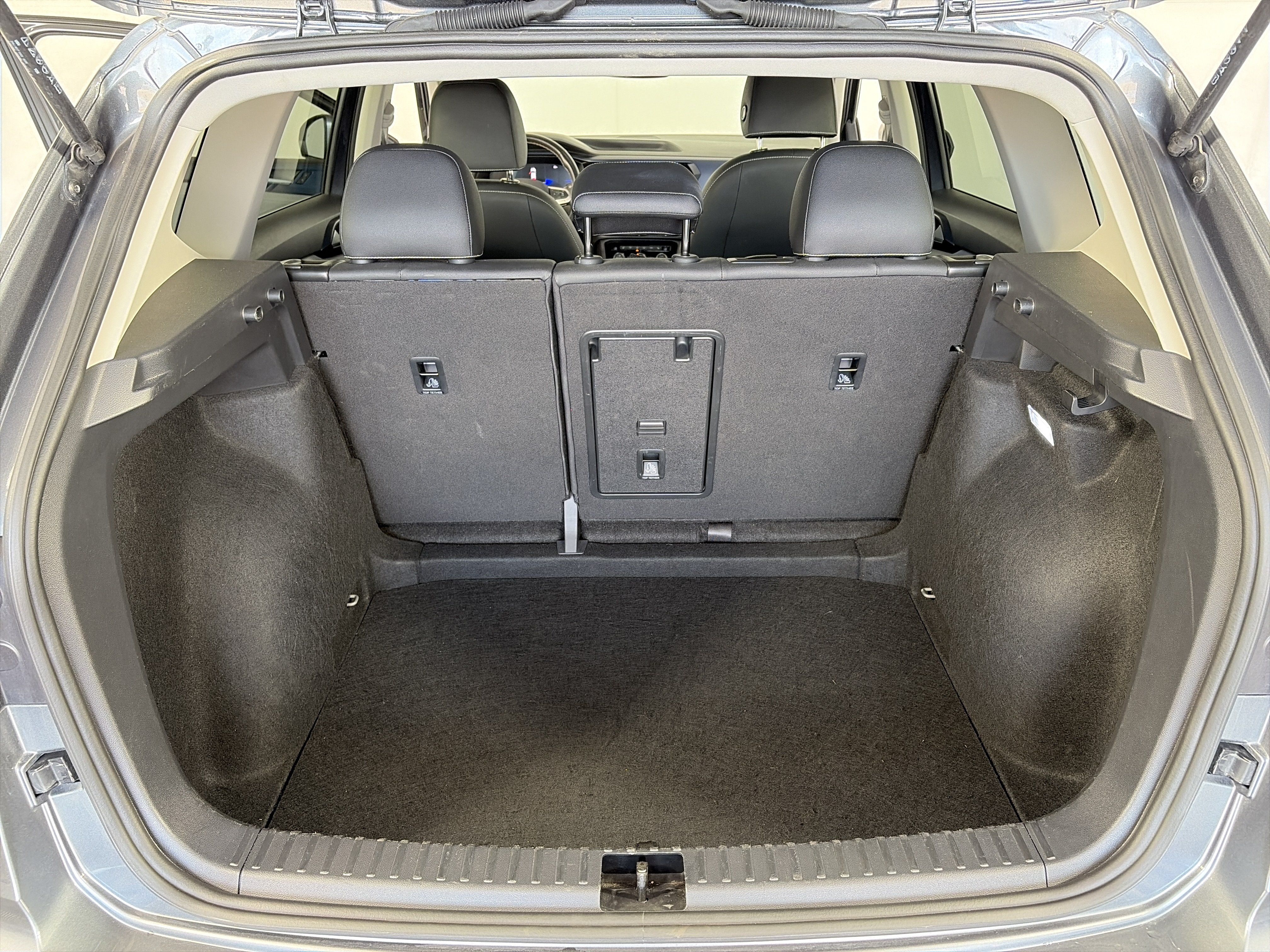 Used 2024 Volkswagen Taos SE FWD image 14