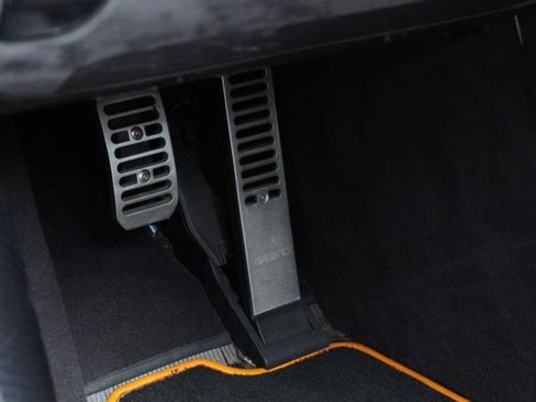 Used 2020 McLaren 600LT Spider RWD image 55