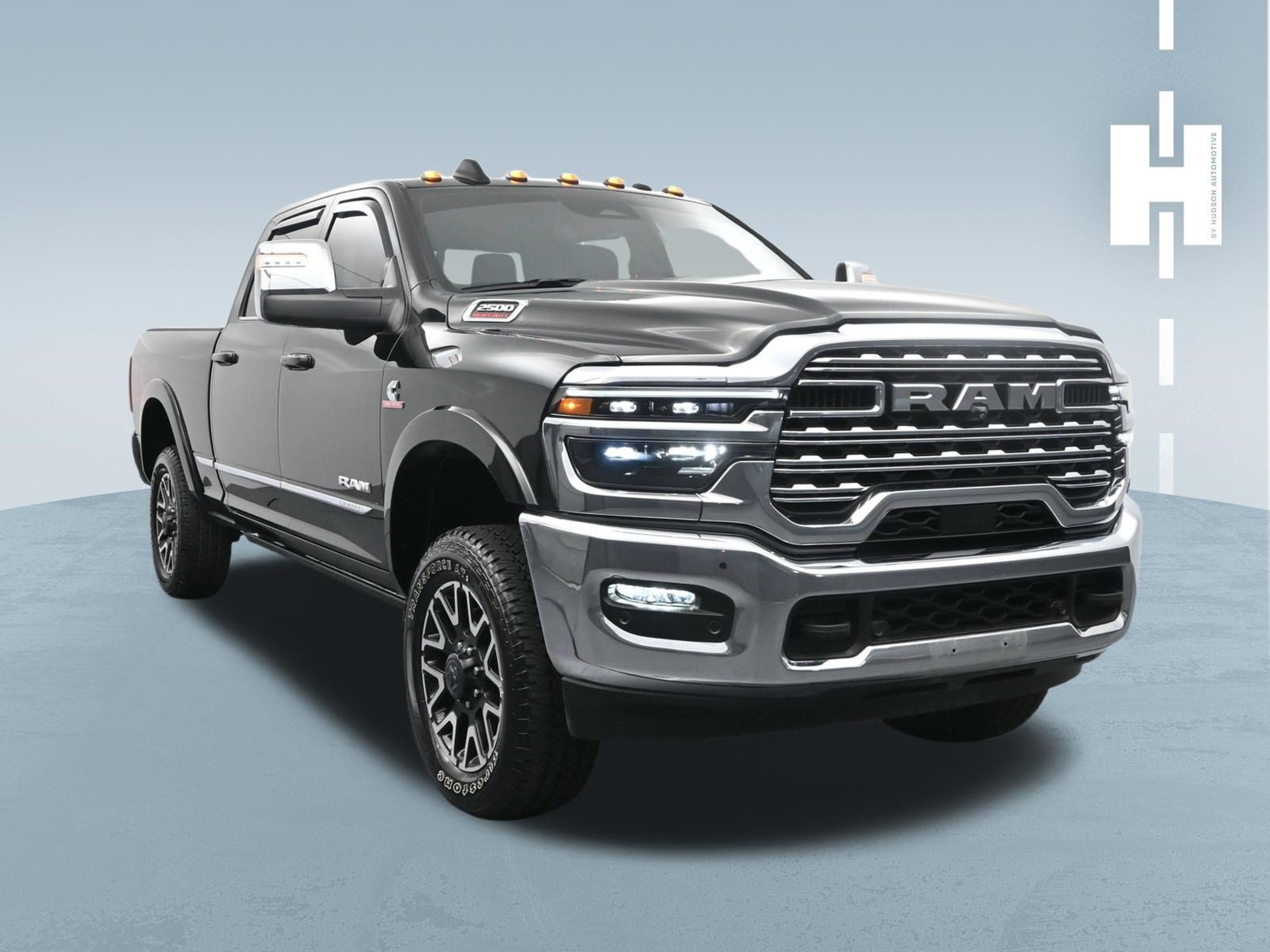Used 2025 RAM 2500 Limited AWD/4WD image 3